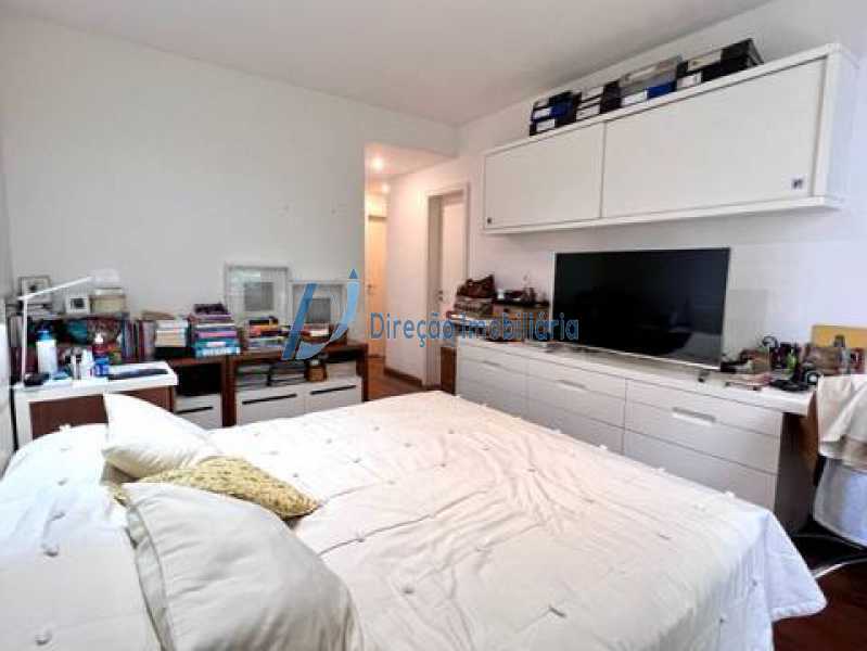 Apartamento à venda com 4 quartos, 240m² - Foto 10