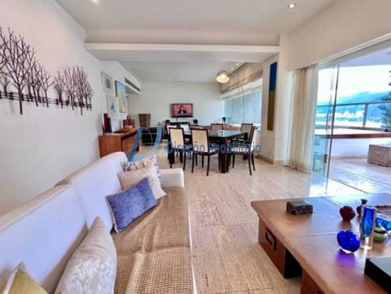 Apartamento à venda com 4 quartos, 240m² - Foto 8