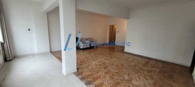 Apartamento à venda com 3 quartos, 171m² - Foto 2