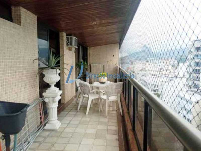 Apartamento à venda com 4 quartos, 183m² - Foto 2