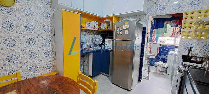 Apartamento à venda com 3 quartos, 93m² - Foto 21