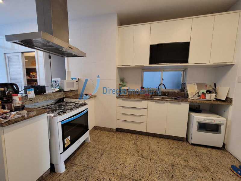 Apartamento à venda com 4 quartos, 170m² - Foto 19