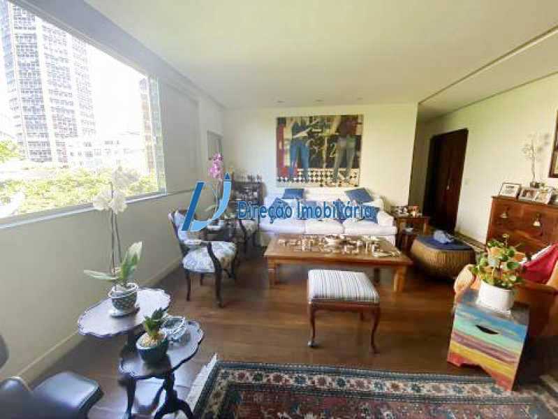 Apartamento à venda com 4 quartos, 150m² - Foto 2