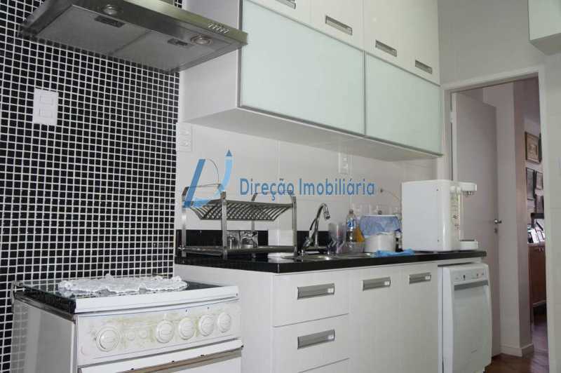 Apartamento à venda com 3 quartos, 150m² - Foto 16