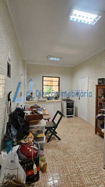 Apartamento à venda com 2 quartos, 71m² - Foto 2