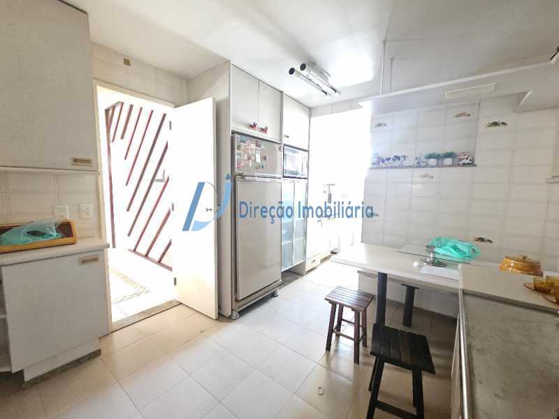 Apartamento à venda com 3 quartos, 111m² - Foto 21