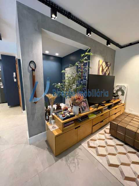 Apartamento à venda com 3 quartos, 127m² - Foto 11