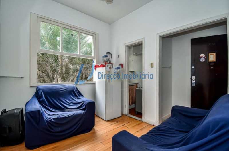 Apartamento à venda com 1 quarto, 45m² - Foto 1