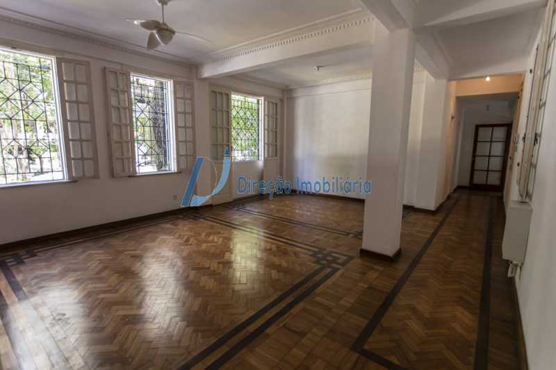 Apartamento à venda com 4 quartos, 151m² - Foto 1