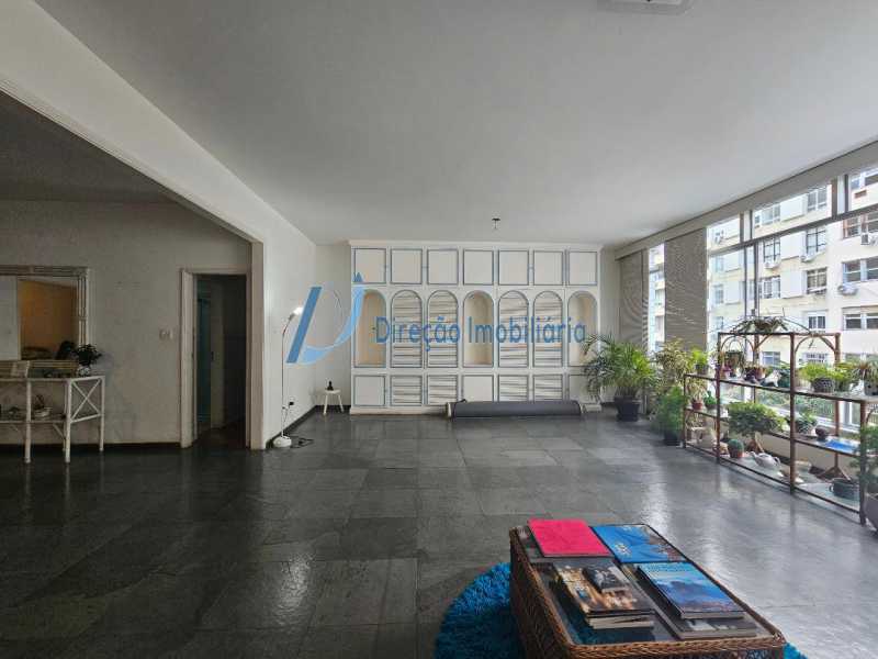 Apartamento à venda com 4 quartos, 248m² - Foto 8