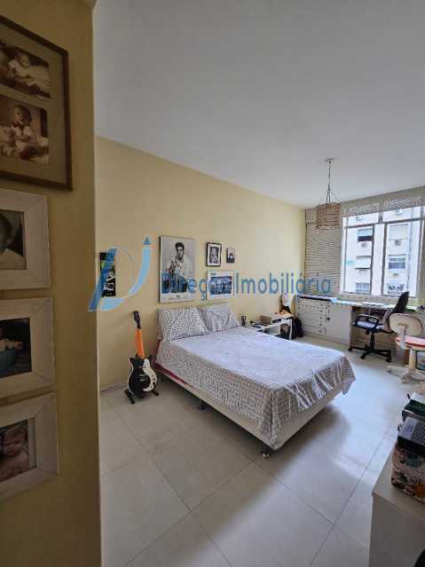 Apartamento à venda com 4 quartos, 248m² - Foto 18