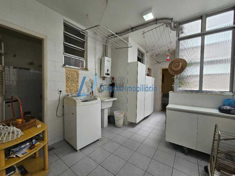 Apartamento à venda com 4 quartos, 248m² - Foto 28