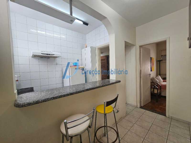 Apartamento à venda com 1 quarto, 41m² - Foto 19