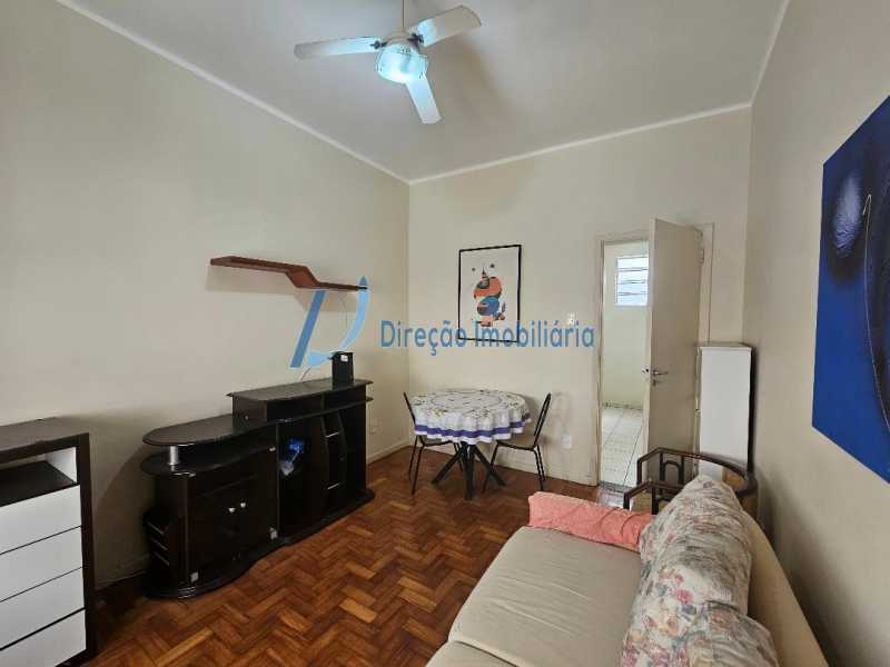 Apartamento à venda com 1 quarto, 41m² - Foto 4