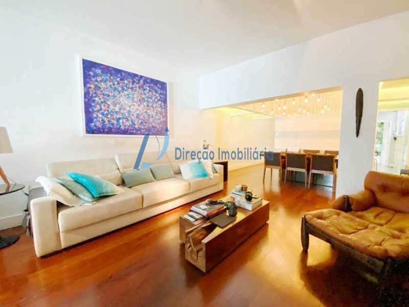 Apartamento à venda com 4 quartos, 182m² - Foto 2