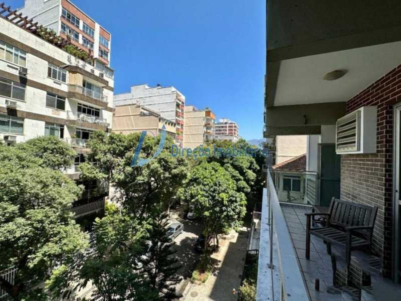 Apartamento à venda com 4 quartos, 164m² - Foto 1