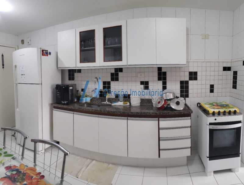 Apartamento à venda com 3 quartos, 128m² - Foto 19