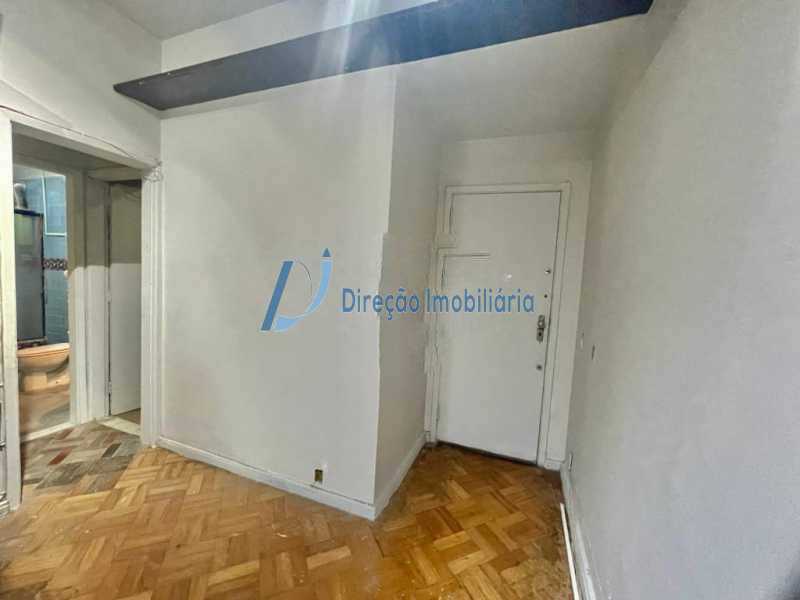 Apartamento à venda com 2 quartos, 61m² - Foto 5