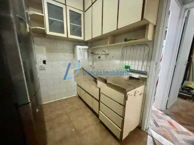 Apartamento à venda com 2 quartos, 61m² - Foto 14