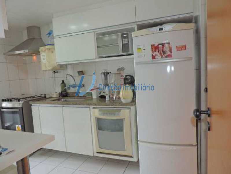 Apartamento à venda com 2 quartos, 95m² - Foto 17