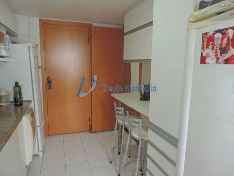 Apartamento à venda com 2 quartos, 95m² - Foto 19