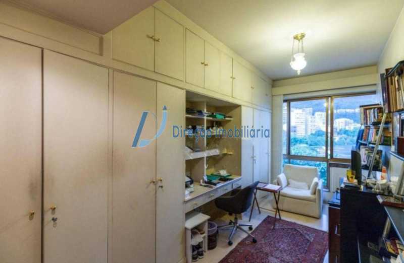 Apartamento à venda com 4 quartos, 221m² - Foto 12