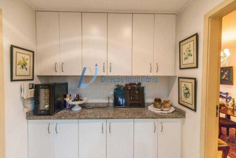 Apartamento à venda com 4 quartos, 221m² - Foto 17