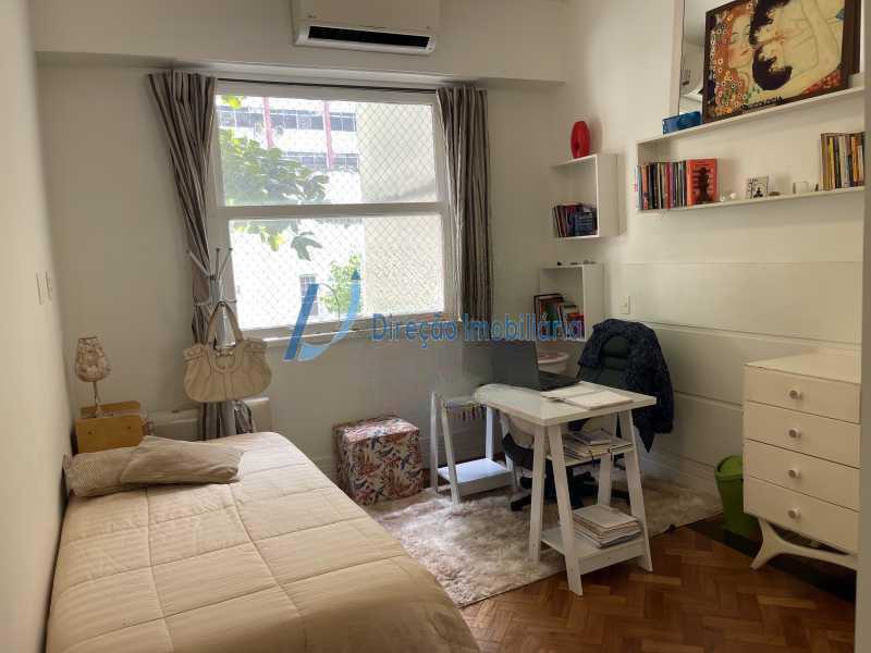 Apartamento à venda com 3 quartos, 134m² - Foto 6