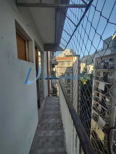 Apartamento à venda com 2 quartos, 73m² - Foto 1