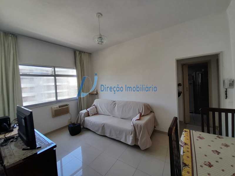 Apartamento à venda com 2 quartos, 66m² - Foto 2