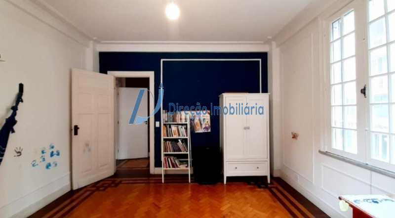 Apartamento à venda com 4 quartos, 200m² - Foto 14