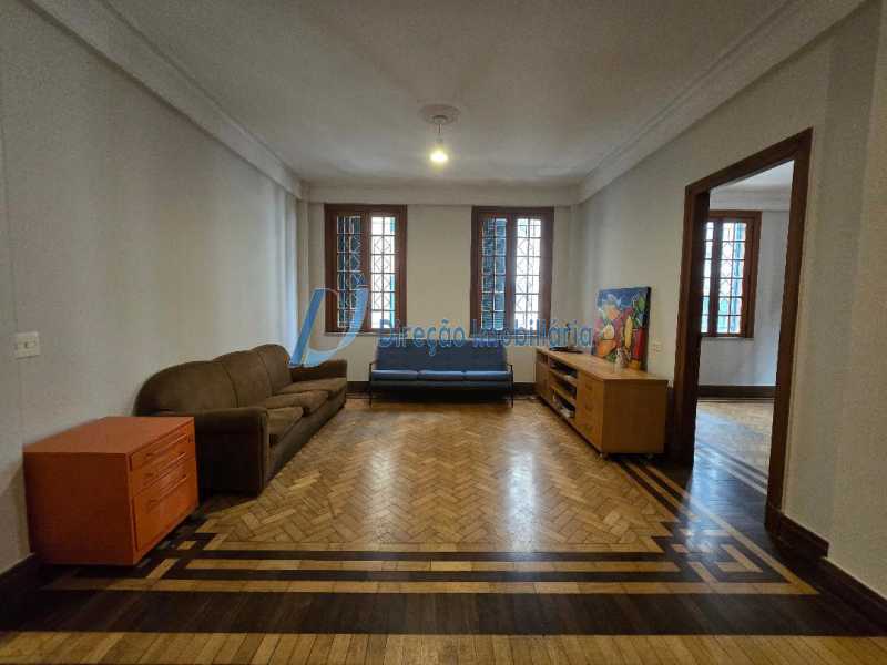 Apartamento à venda com 4 quartos, 199m² - Foto 2