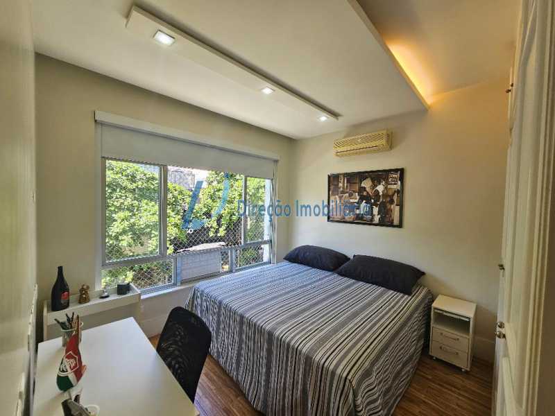 Apartamento à venda com 3 quartos, 115m² - Foto 9