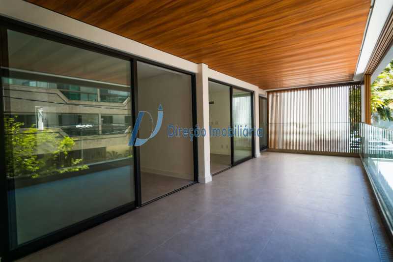 Apartamento à venda com 3 quartos, 146m² - Foto 2