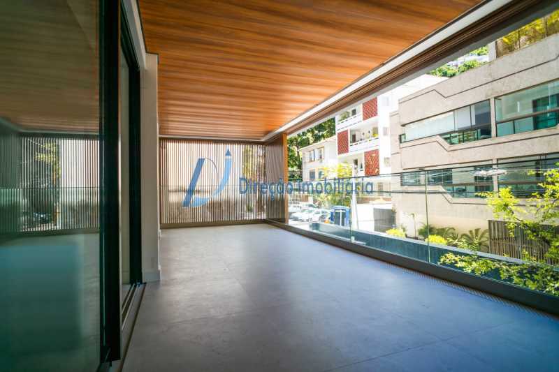 Apartamento à venda com 3 quartos, 146m² - Foto 3