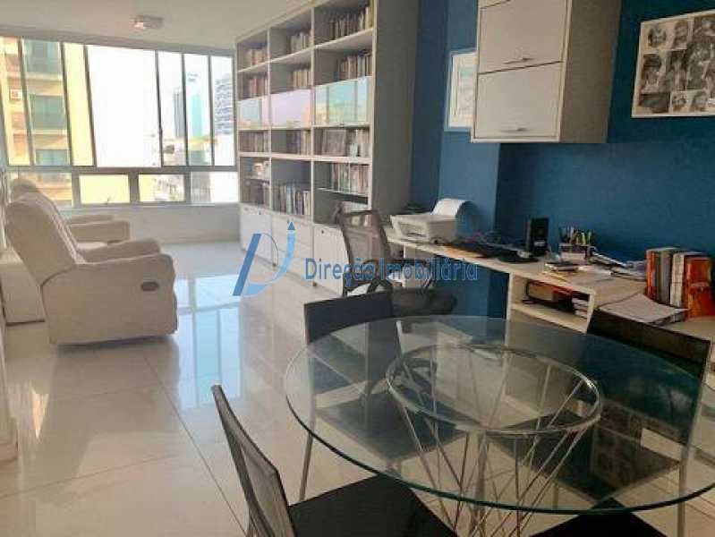 Apartamento à venda com 4 quartos, 190m² - Foto 18