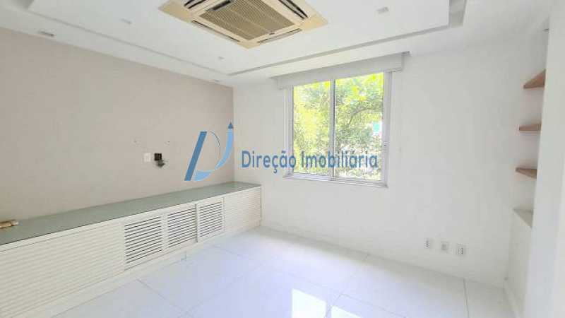 Apartamento à venda com 3 quartos, 139m² - Foto 9