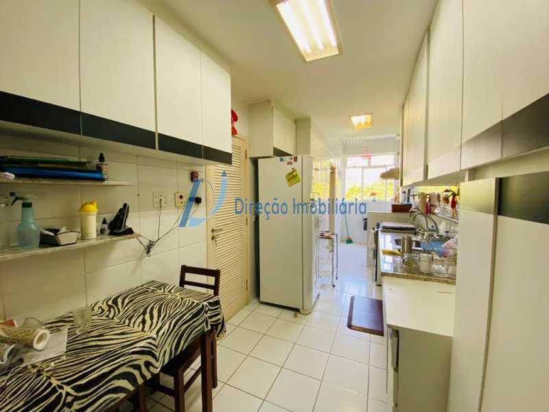 Apartamento à venda com 4 quartos, 140m² - Foto 22