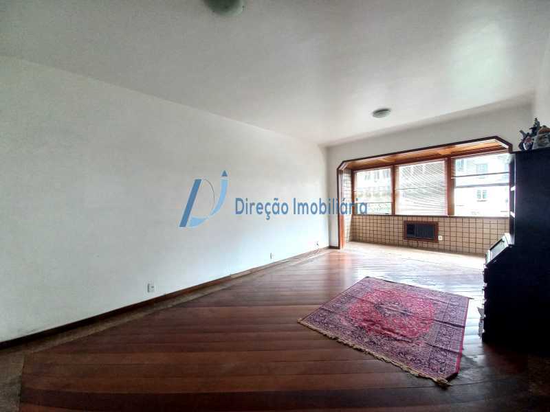 Apartamento à venda com 2 quartos, 105m² - Foto 2