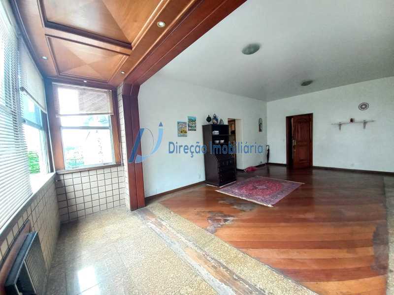 Apartamento à venda com 2 quartos, 105m² - Foto 3