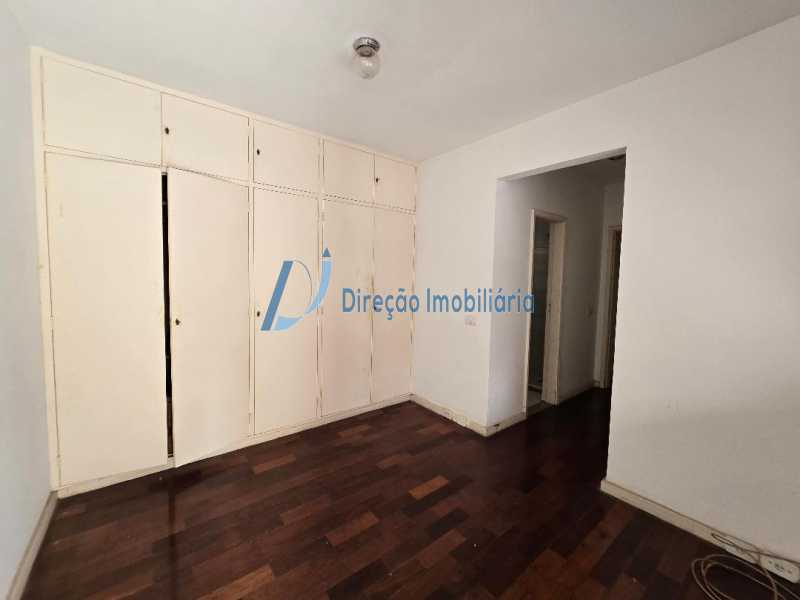 Apartamento à venda com 3 quartos, 138m² - Foto 11