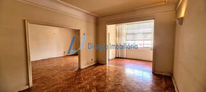 Apartamento à venda com 4 quartos, 213m² - Foto 2