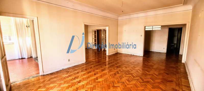 Apartamento à venda com 4 quartos, 213m² - Foto 5