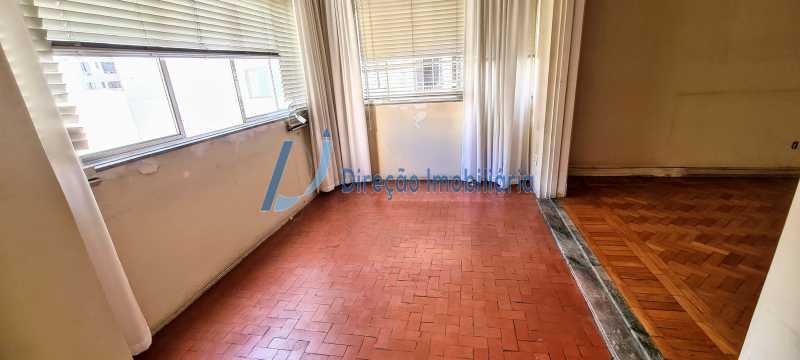 Apartamento à venda com 4 quartos, 213m² - Foto 6