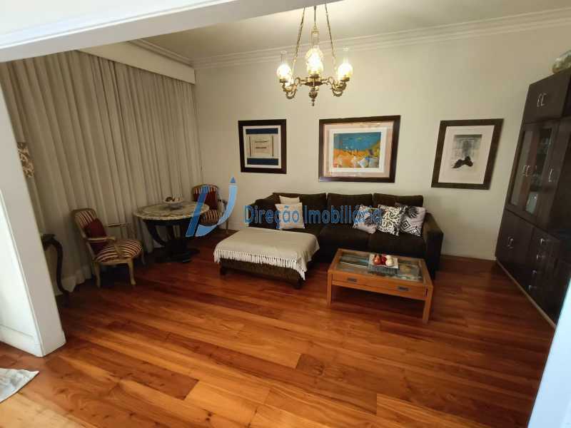 Apartamento à venda com 4 quartos, 259m² - Foto 8