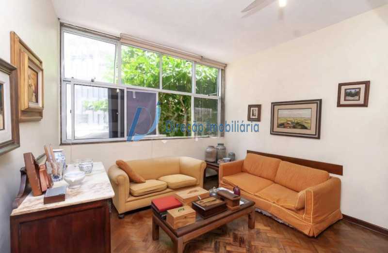 Apartamento à venda com 3 quartos, 135m² - Foto 2