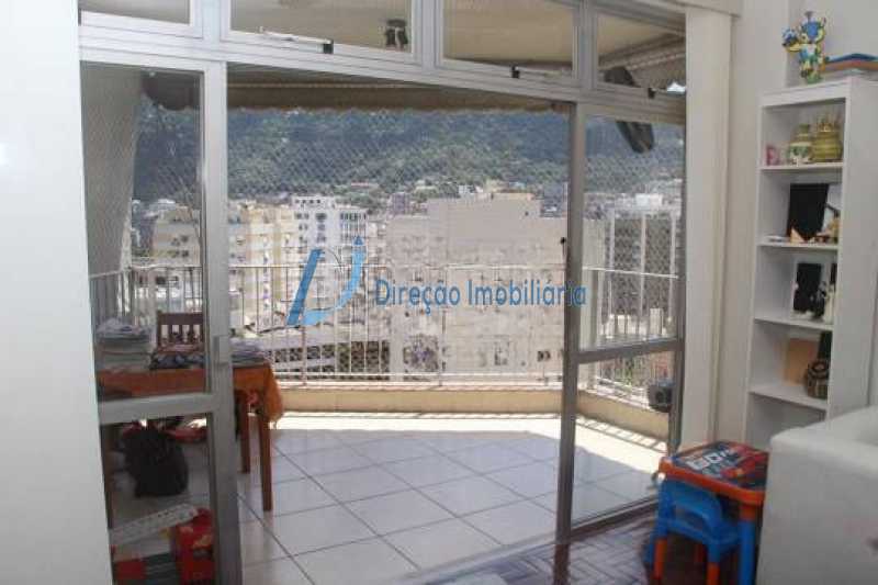 Apartamento à venda com 2 quartos, 99m² - Foto 2