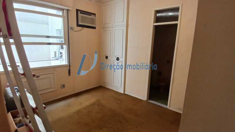 Apartamento à venda com 3 quartos, 119m² - Foto 8