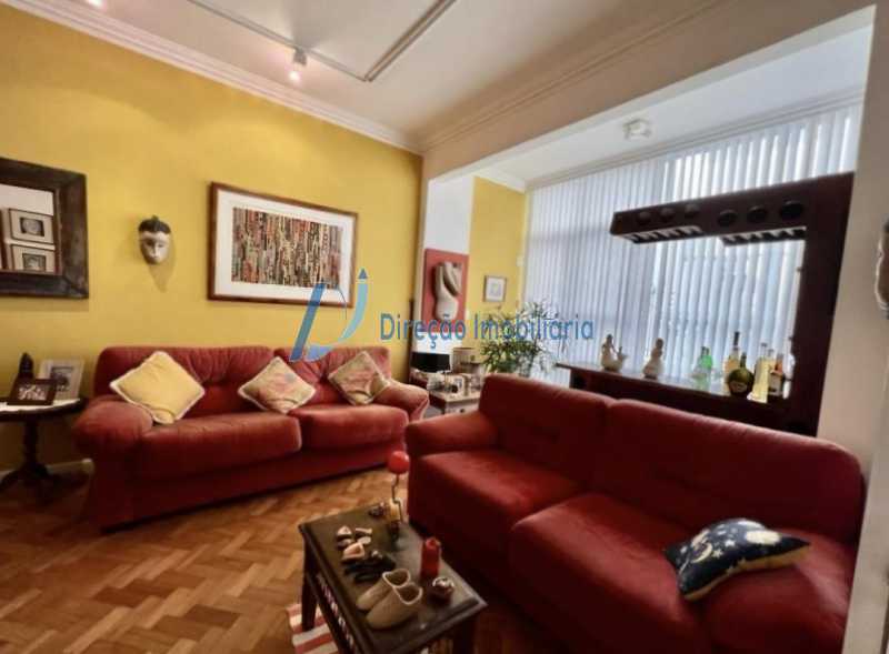 Apartamento à venda com 3 quartos, 115m² - Foto 2