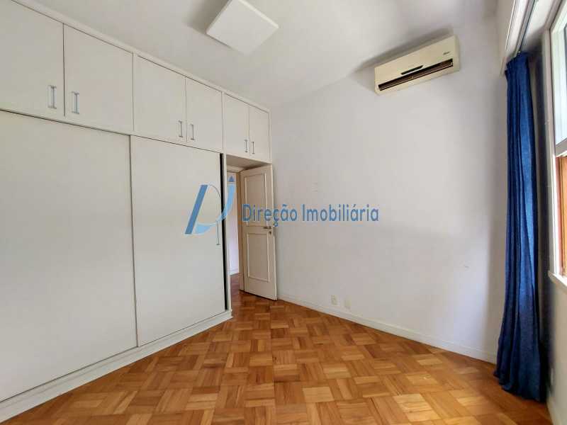 Apartamento à venda com 3 quartos, 109m² - Foto 11